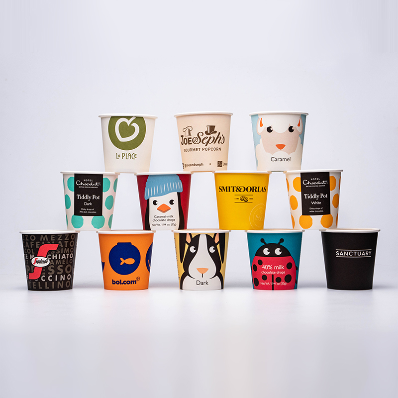 Bicchiere di carta a parete singola